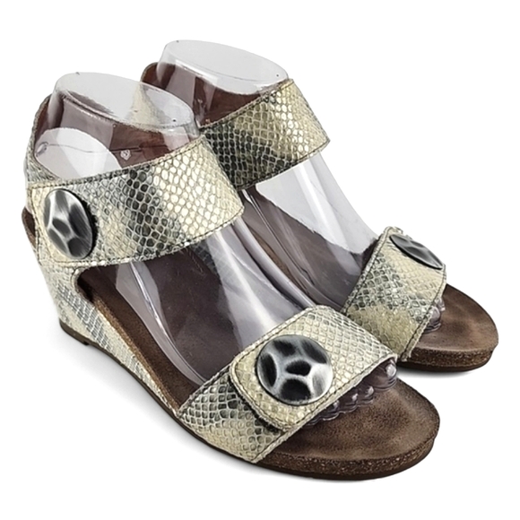 Taos Women's Carousel Beige Grey Leather Snake Print Wedge Sandals Size 37 - Picture 2 of 15